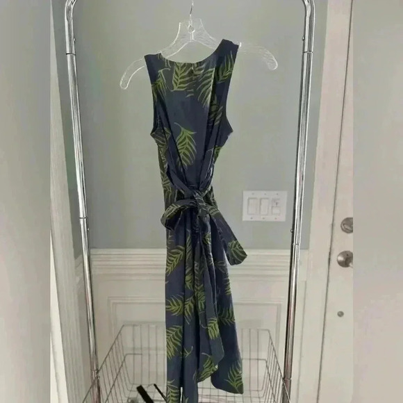 Mata Traders dress - Picture 2 of 4